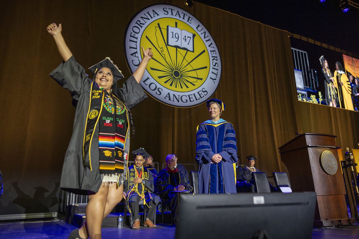 Ceremony 1 is complete! 🎓
The Class of 2025 brought the energy and the joy.
📸 Photos are now live: calstatela.smugmug.com/Cal-State-LA/C…