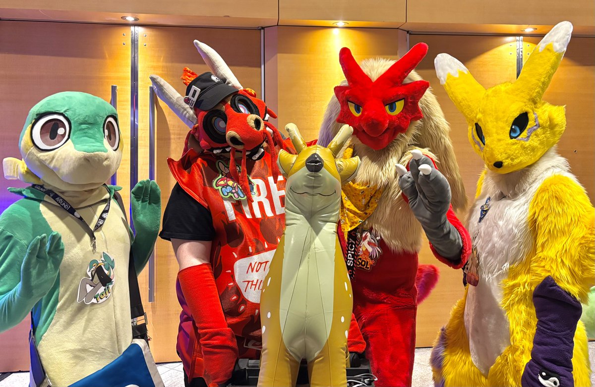 FuzNud🏳️‍⚧️🔜 Furlingame tweet media