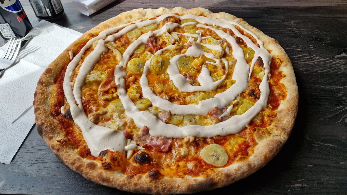 JDhere94's tweet image. 🍌🍕