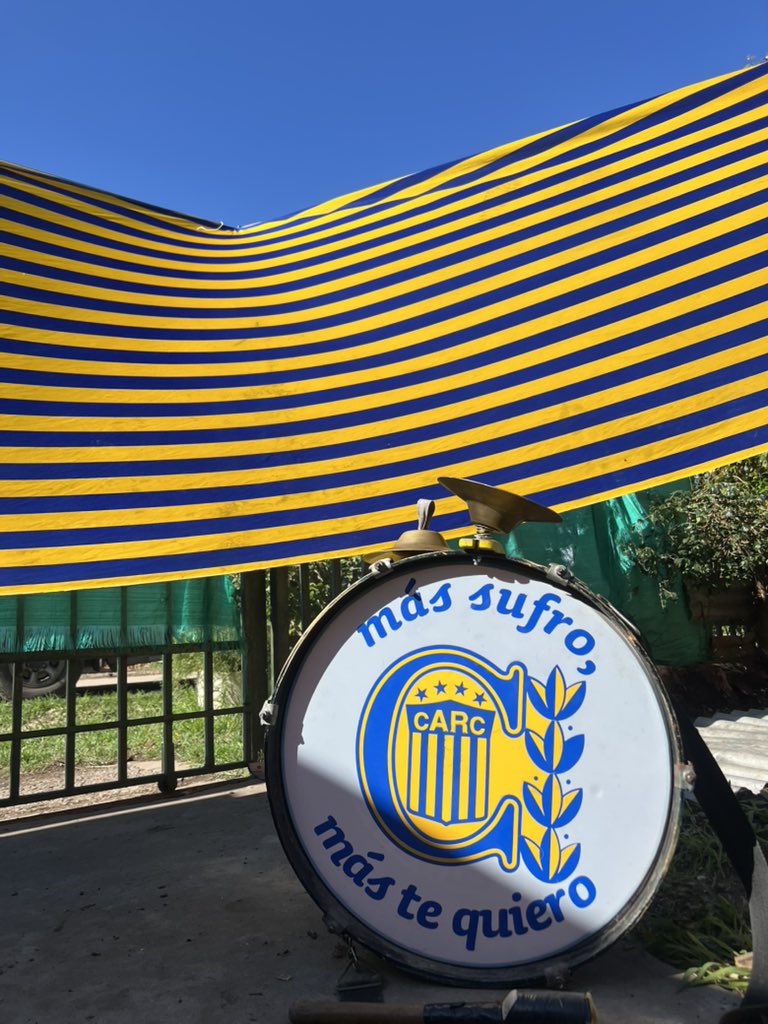 lauta_cjs's tweet photo. Más sufro, más te quiero!💙💛 https://t.co/EBtVVEwyHC