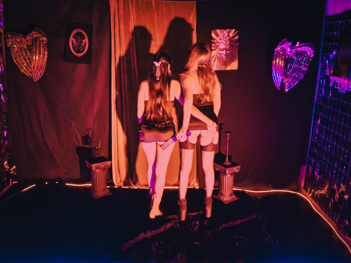 Dancar (@dancarpareja) on Twitter photo #lunesdemorboyprovocación
Con mi chiquita <a href="/monkyandprinces/">princess</a> alistándo todo para el <a href="/regiofest/">Regio Fest swinger</a>
Este 31 de mayo 😈❤️🔥💅🤝 nos ayudan con su #retweet
<a href="/Mono_y_princess/">monky.and.princes</a>
<a href="/deseomty/">Deseo club Swinger Monterrey</a>
<a href="/fiestasSW69/">fiestas swinger</a>
#lunesdepiernas
#LunesDeExhibición #lunesdeseducción #lunesconganasde #LunesDeMamasitas #lunesdemorboyprovocación
Con mi chiquita <a href="/monkyandprinces/">princess</a> alistándo todo para el <a href="/regiofest/">Regio Fest swinger</a>
Este 31 de mayo 😈❤️🔥💅🤝 nos ayudan con su #retweet
<a href="/Mono_y_princess/">monky.and.princes</a>
<a href="/deseomty/">Deseo club Swinger Monterrey</a>
<a href="/fiestasSW69/">fiestas swinger</a>
#lunesdepiernas
#LunesDeExhibición #lunesdeseducción #lunesconganasde #LunesDeMamasitas