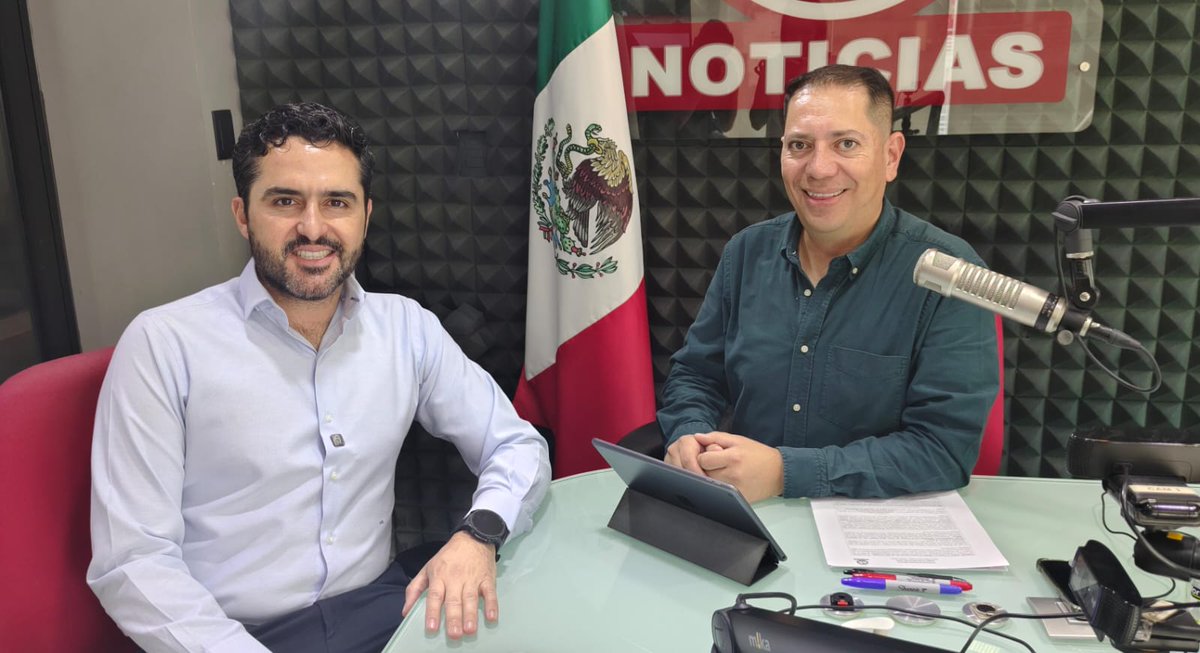 🔴#LaOpinioDe🔴Agustín Dorantes:  Deben darse más oportunidades a estudiantes

Entérate aquí👉 wp.me/p4bL4K-1DXA
Foto: RR Noticias
#Querétaro #estudiantes #oportunidades <a href="/agusdorantes/">Agustín Dorantes</a>