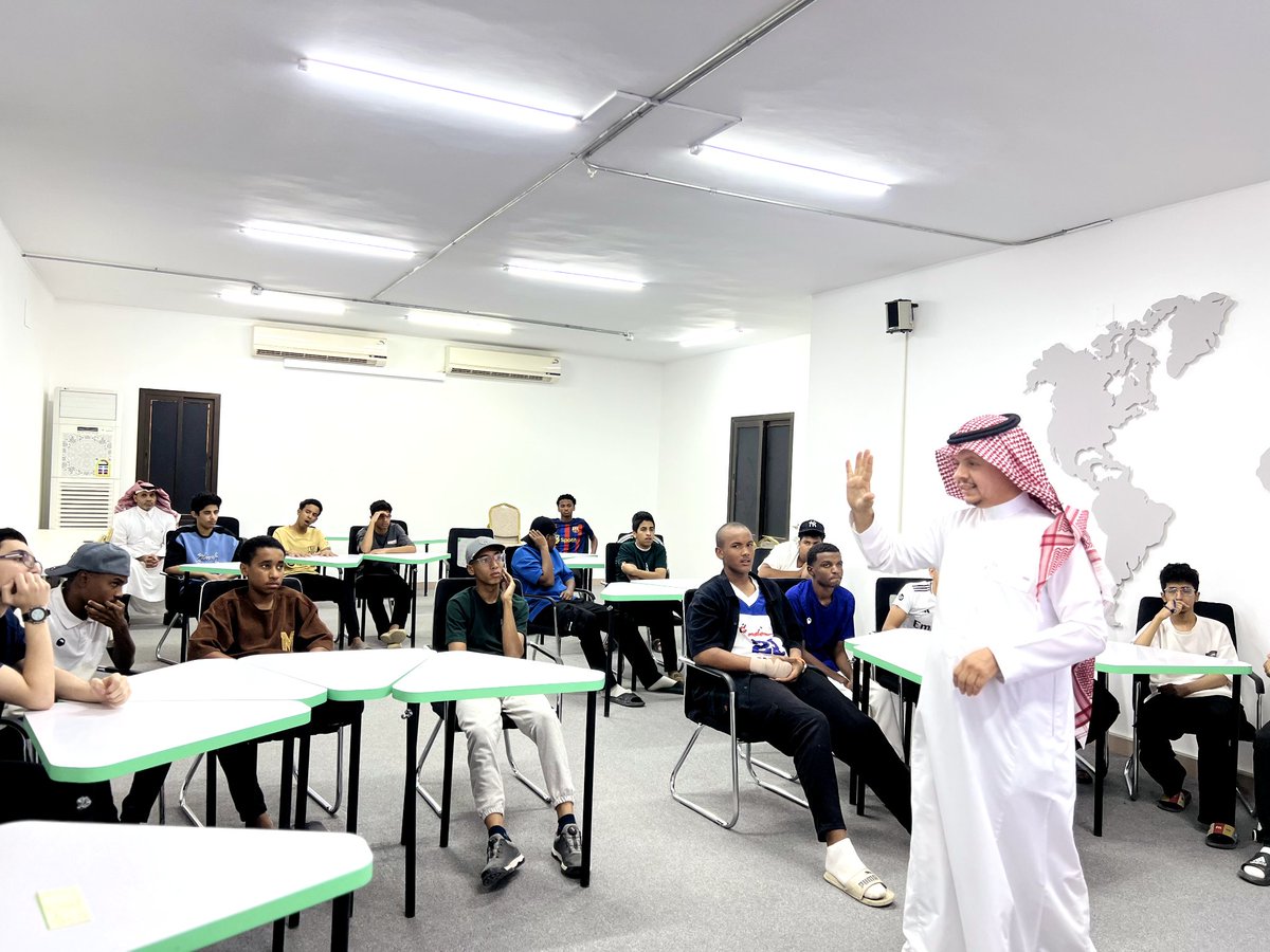 Mutawwer's tweet photo. سعدت مساء هذا اليوم بتقديم (مصفوفة ترتيب الأولويات) لأبناء نادي إنسان الإجتماعي بالرياض بالتعاون مع مركز رواد المستقبل الحديثة كل الشكر والتقدير والاحترام لفريق العمل بالمركز والنادي و المشاركين من أبناء النادي وفق الله الجميع.
#نادي_إنسان_الاجتماعي https://t.co/Sz2Fqn3lk3