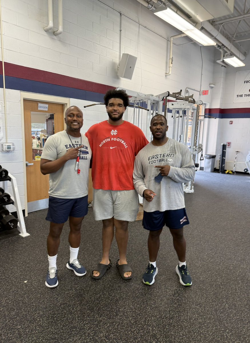 .<a href="/RaineyQuoy/">Quoy Rainey</a> stopped by today. Super proud of this dude. He had a huge transformation with hard work, dedication, and earned his opportunity at the next level. On to the next chapter. <a href="/Fowlkes41/">Coach Fowlkes</a> <a href="/DeSeanJackson10/">Desean Jackson</a> <a href="/ECCRSDFootball/">Eastern Vikings Football</a>