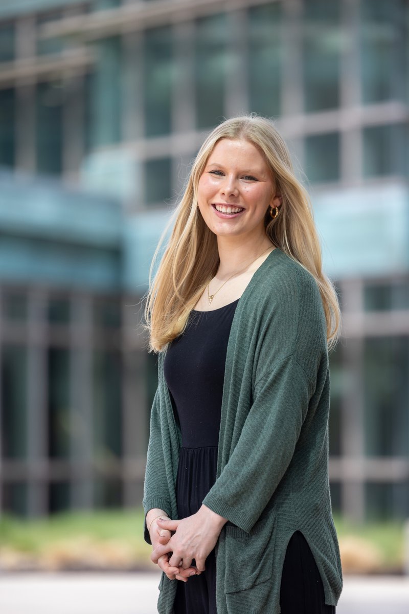 ”Something I loved about nursing is that patient relationship aspect: getting to know your patient and their family. Radiation therapy totally has that. That was something I just fell in love with.” Meet Ellie: uiowa.pulse.ly/74qvqmta1m #UIGrad2025