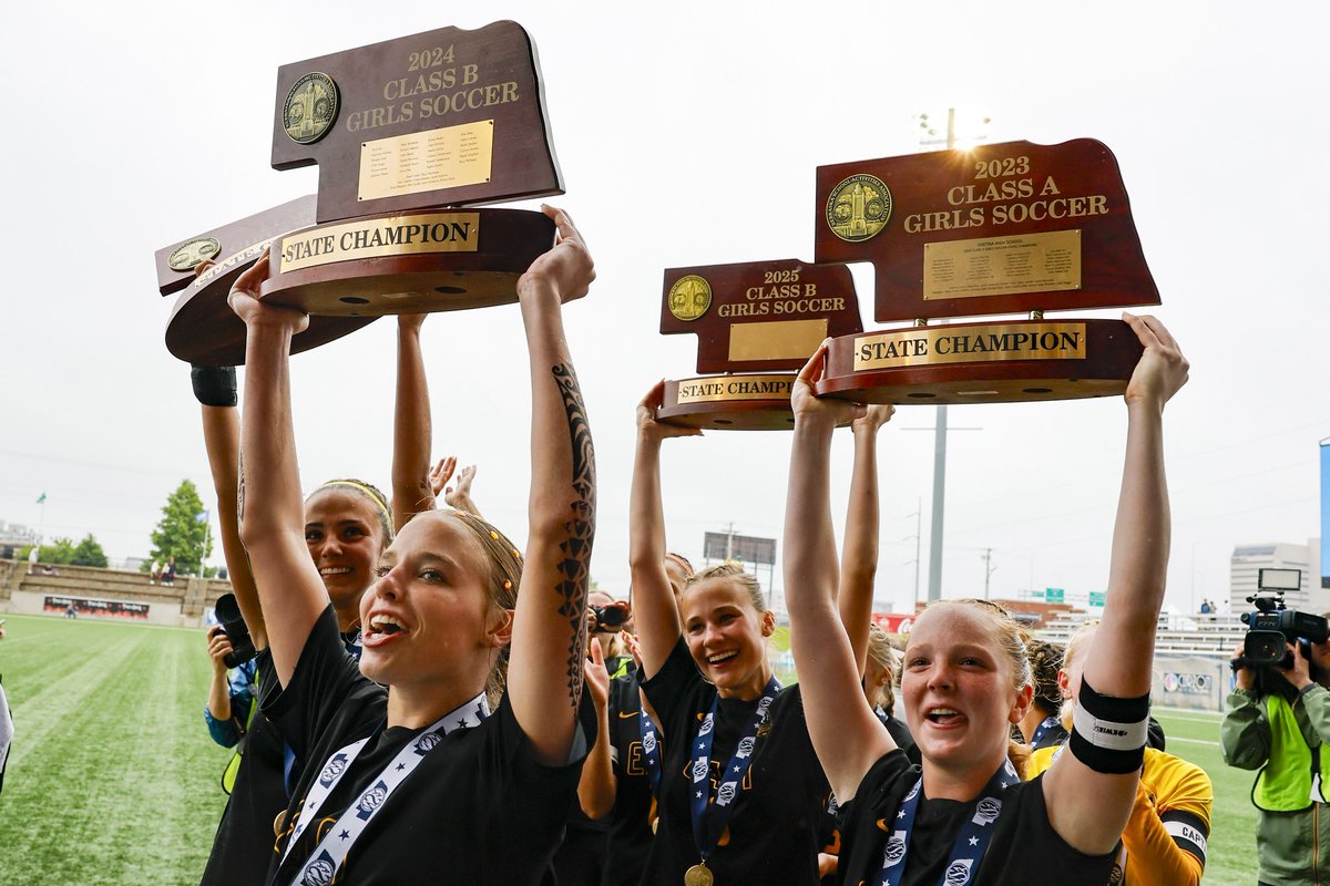 ⚽️ Congratulations to the Gretna East Griffins, your 2025 Class B Girls State Soccer Championships! #nebpreps