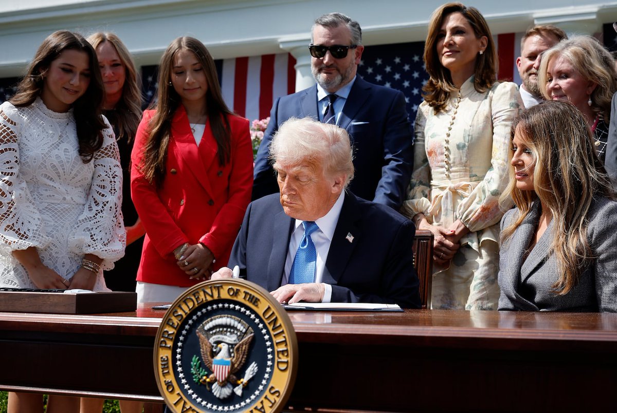 Senate Republicans (@nrsc) on Twitter photo 🚨Senate Republicans worked with <a href="/FLOTUS/">First Lady Melania Trump</a> to pass the Take It Down Act & ensure the dignity, privacy, and safety of America's children.
Today, President Trump signed it into law.
(Photo: Jim Watson/AFP) 🚨Senate Republicans worked with <a href="/FLOTUS/">First Lady Melania Trump</a> to pass the Take It Down Act & ensure the dignity, privacy, and safety of America's children.
Today, President Trump signed it into law.
(Photo: Jim Watson/AFP)
