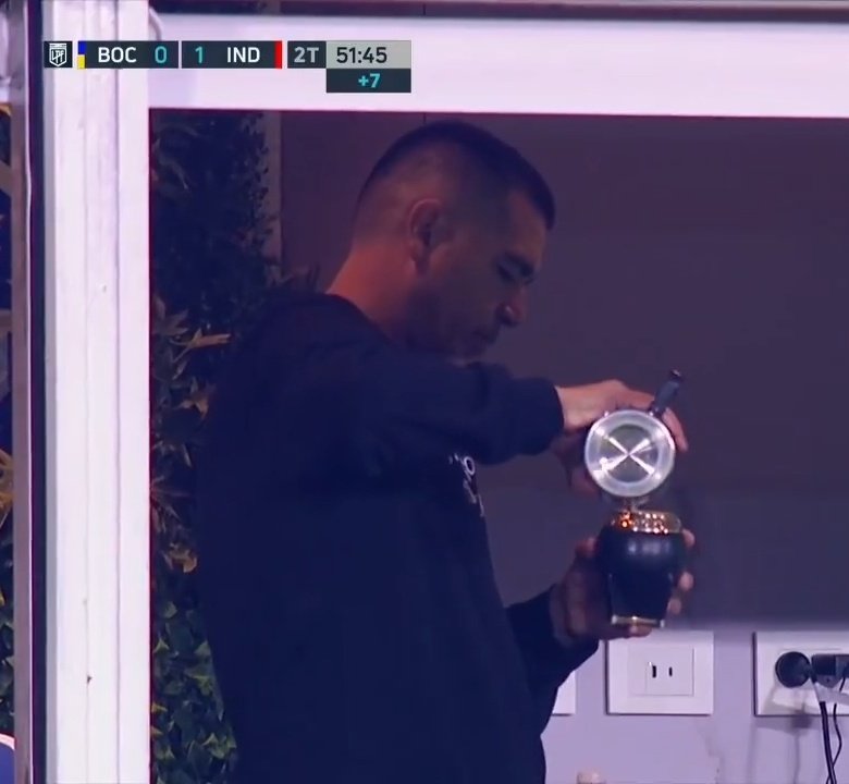 mas bostero que tomar mate a las 23:30