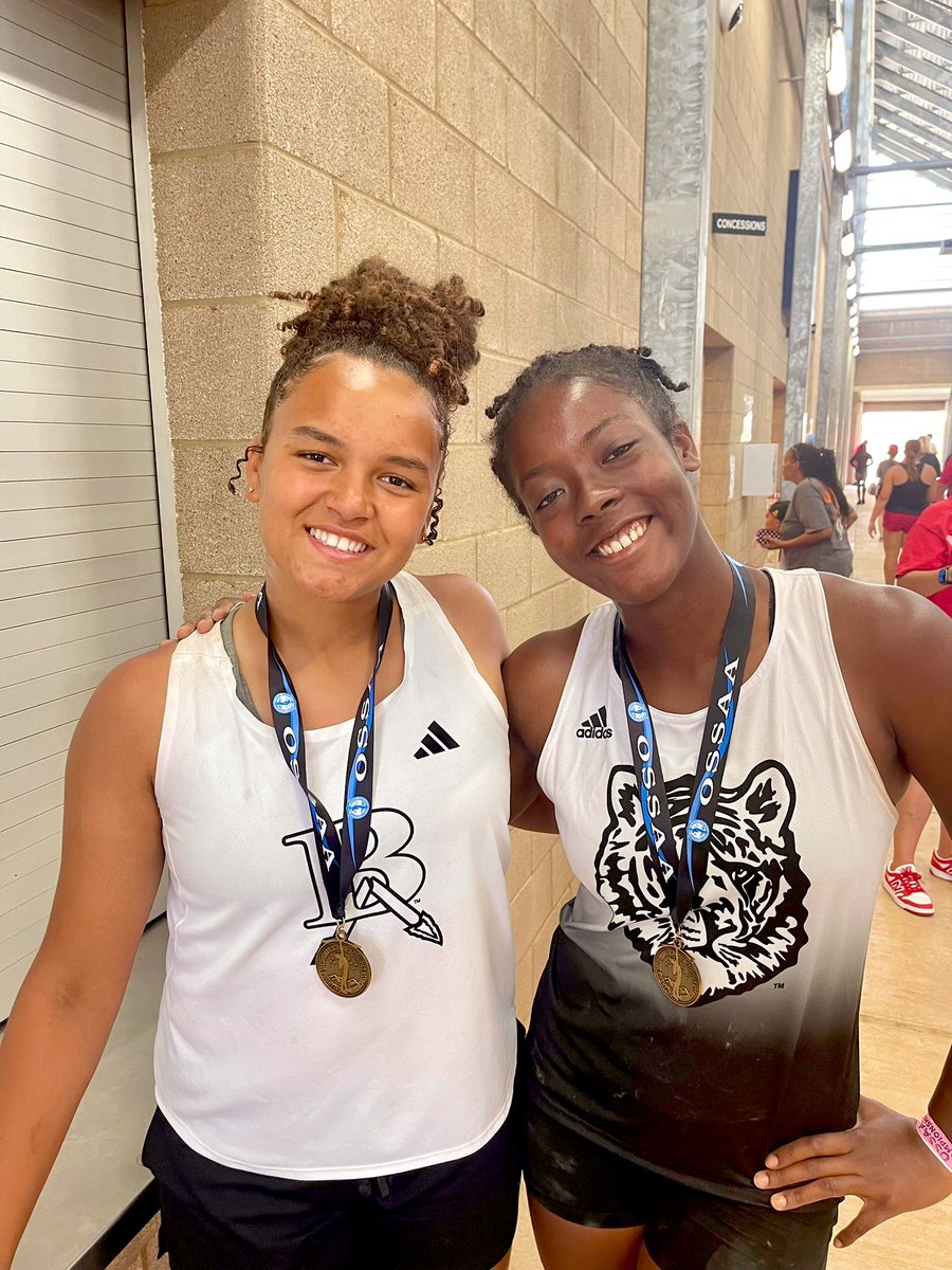 Hallie Smith tweet media