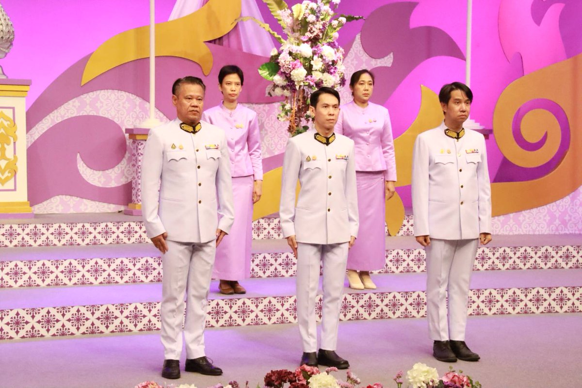 (19 พ.ค.68) ศาสตราจารย์พิเศษธงทอง จันทรางศุ ประธานกรรมการ นำคณะผู้บริหารกรุงเทพธนาคม บันทึกเทปถวายพระพรชัยมงคล สมเด็จพระนางเจ้าฯ พระบรมราชินี ณ สถานีวิทยุโทรทัศน์แห่งประเทศไทย (NBT) เพื่อแสดงออกถึงความจงรักภักดี และน้อมสำนึกในพระมหากรุณาธิคุณ