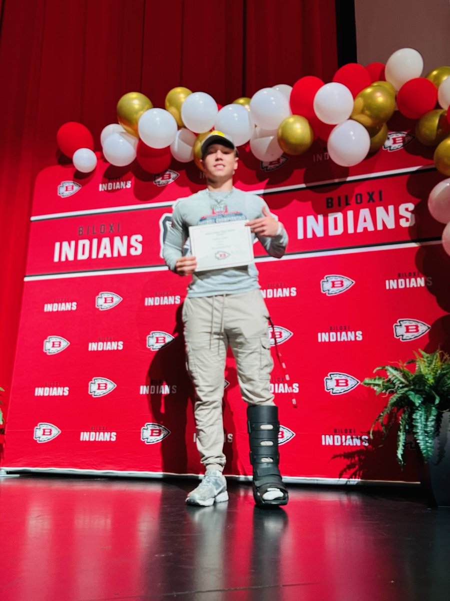 Proud to announce I was blessed to receive the Hall of Fame Award and Teachers Choice for my outstanding leadership, attitude, and hard work on and off the field. Its nice to be inducted into the Hall of Fame and be remembered for my contributions and accomplishments.  I look