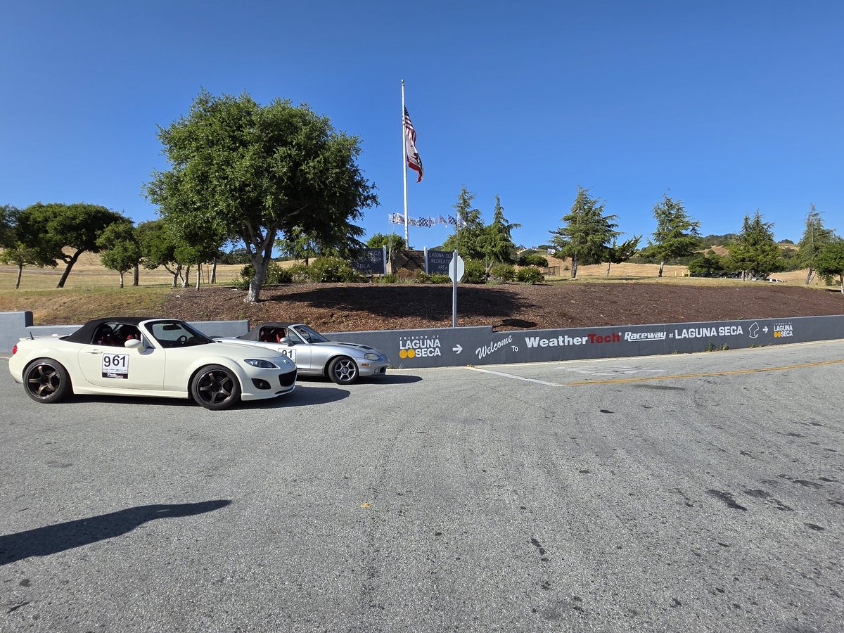 Laguna Seca this past weekend!
Shoutout the norcal homies for comin by and kickin it!
<a href="/AwooCru/">AwooCru</a>