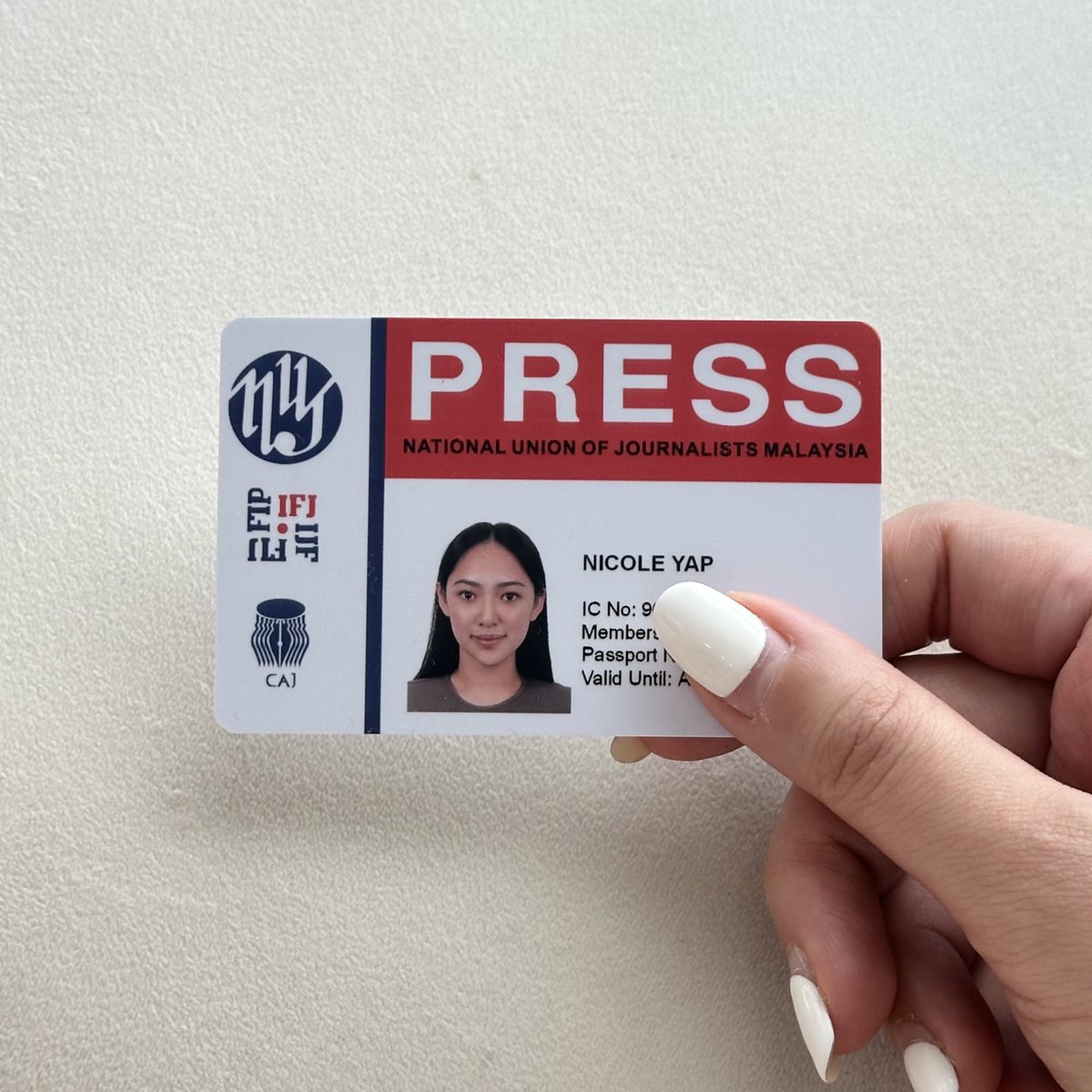 8sianmom's tweet image. Gm, Officially a certified journalist @8sianMagazine we gonna be pulling up to the next conference with a whole new vibe now 🚀