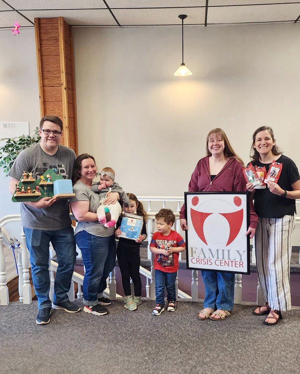 RexburgFCC's tweet photo. .@RexburgFCC volunteer Cheyene Stewart &amp; her family donated #Tonies figurines to our shelter. 

Each figurine plays stories, songs or other audio when placed on the #Toniebox — a screen-free audio player for kids. We know they’ll love them. Thank you! 

https://t.co/1TFFhkSAnt https://t.co/E5Aet19SlW