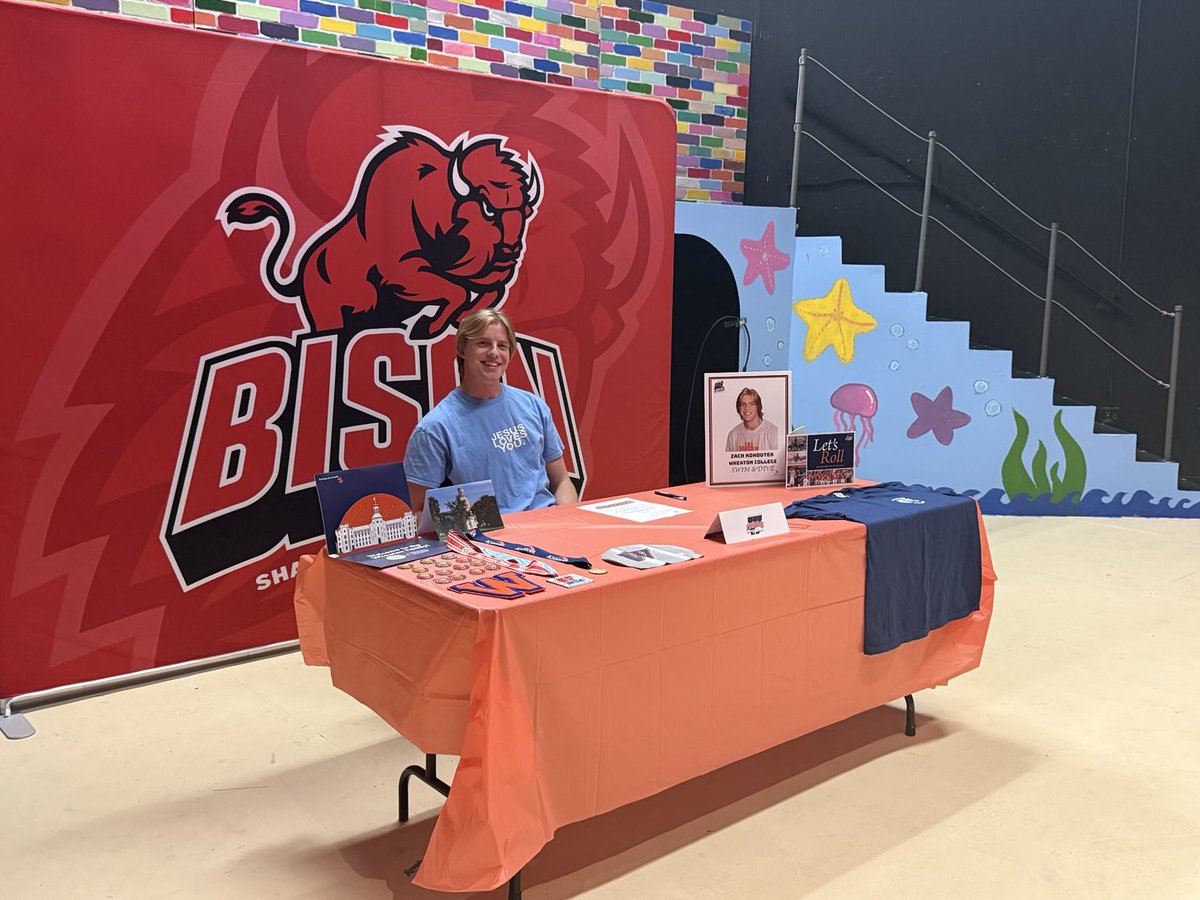 SM_NORTH_HS's tweet photo. Congratulations to Zach K on his college signing with Wheaton College to Swim!!! Love your energy and passion! ⁦@smnboysswimdive⁩ ⁦@SMNorthPTSA⁩ ⁦@SMNorthBooster⁩ ⁦@TheMissionPaper⁩ https://t.co/LlsOpdv8kt