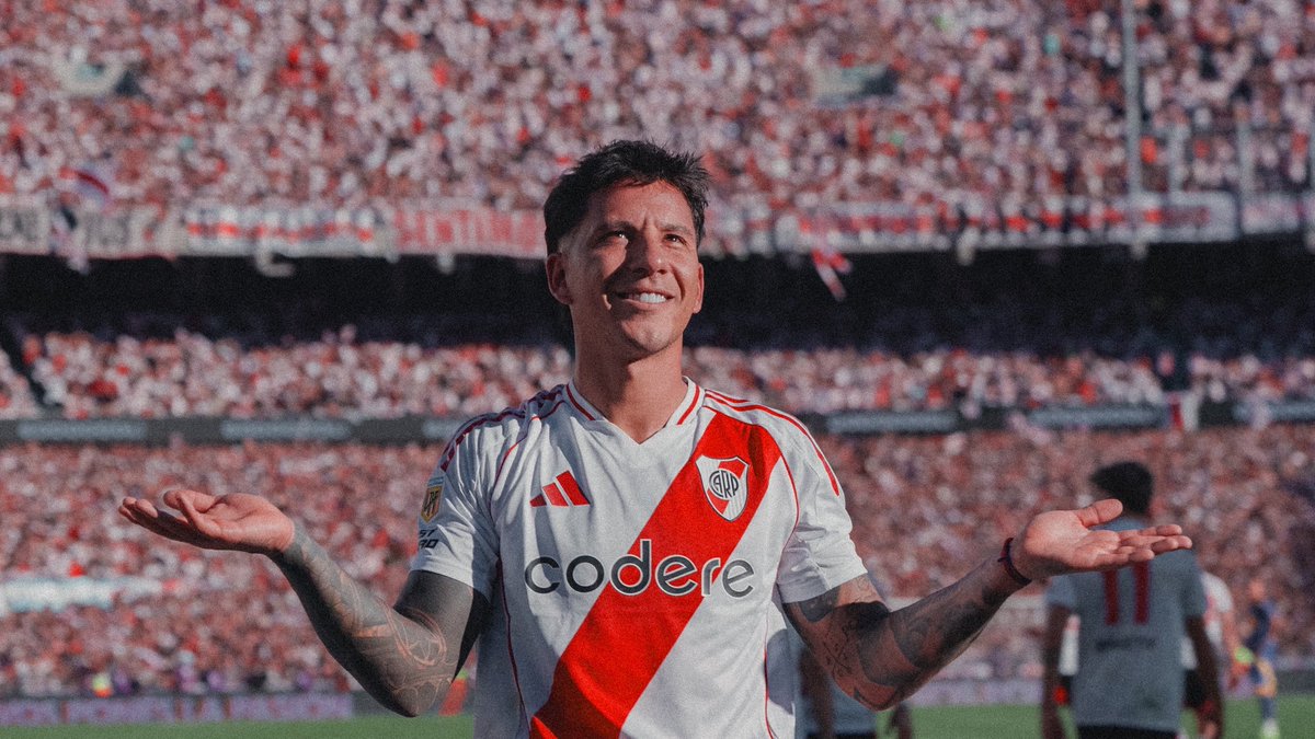 BOQUEO QUE HACIA UN GOL EN SU CANCHITA Y NOS TIRO LA SEÑAL.

ÁNGULO HIZO LA DE DRIUSSI, MAS GALLINA QUE LABRUNA WPQOEOWEQ