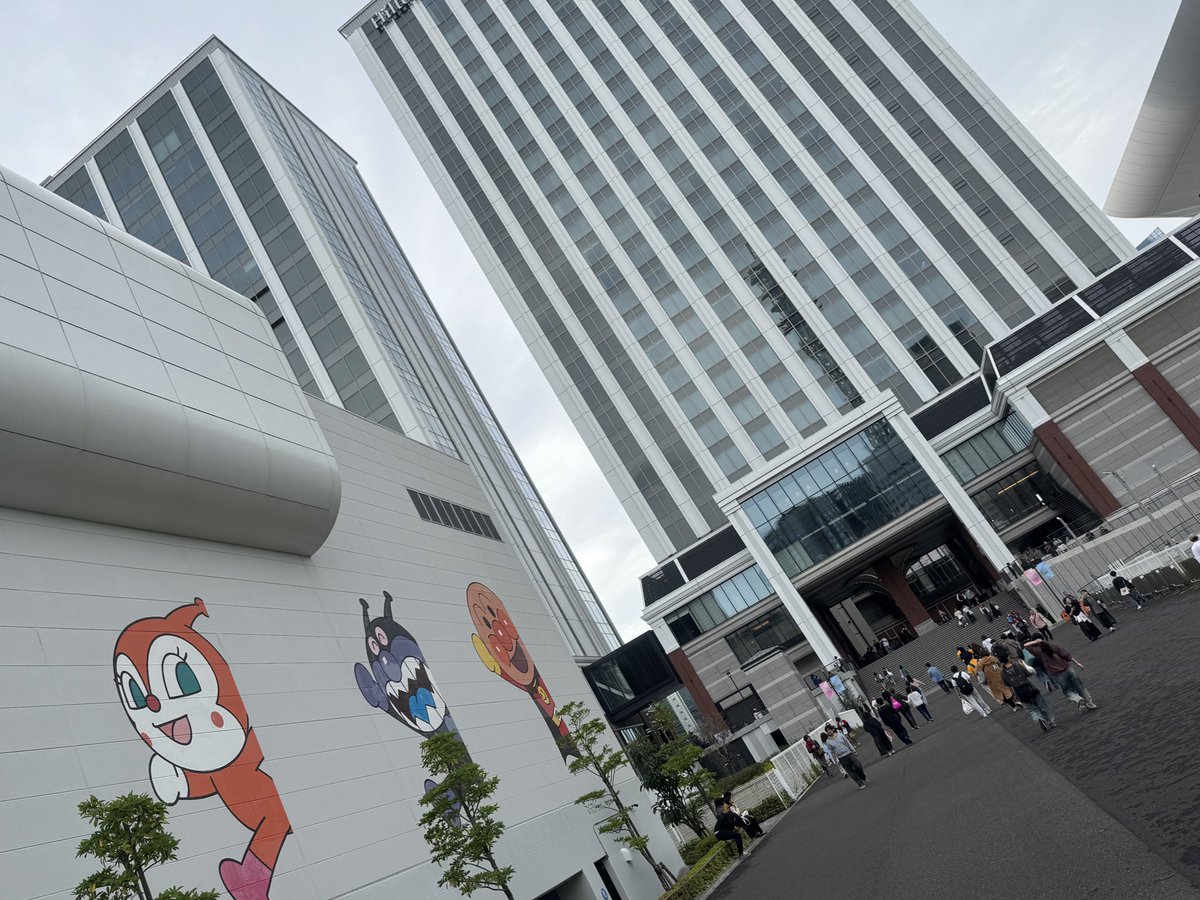 shoupapasan's tweet photo. あいみょん 
増築Kアリーナから1週間以上過ぎたけど、まだ余韻が取れない。

生で見たその顔、声、歌、トーク
絶対に忘れない。

本編も追加も最高だった、
次のツアーを楽しみにしてる

#あいみょん　#ドルフィンアパート
#横浜Kアリーナ　 #ドルアパ横浜
#ドルアパ増築 #AIM https://t.co/kaMbmzS52W