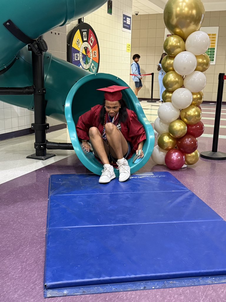 It was a great day to be a Charger!  After senior walks at elementary campuses the seniors walked at Hillwood Middle School and then crossed the street to Parkwood Hill to do a “Slide Out.”  

5 days until graduation for the Class of 2025!⚡️❤️⚡️