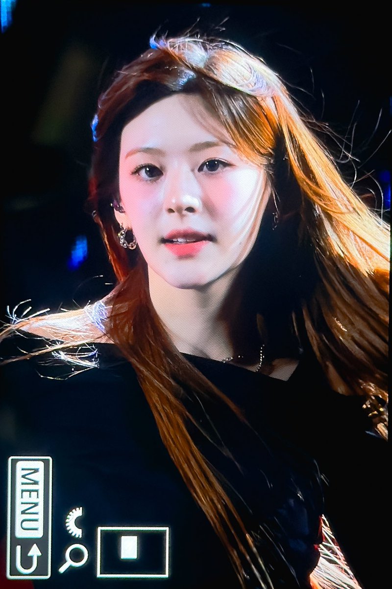 250519 pre.
윤세은 예쁘다 
#스테이씨 #세은 #STAYC #SEEUN 
<a href="/STAYC_official/">STAYC(스테이씨)</a>