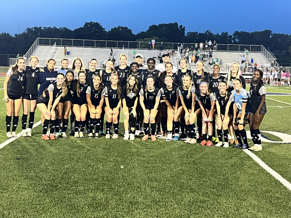 Hickory Ridge Ragin’ Bulls 🤘🏻 (@hrhsbulls) on Twitter photo Congrats to this group on the 1-0 win tonight over Myers Park to send them to the 4th round!
@hrhsboosters <a href="/CJemalHorton/">C. Jemal Horton</a> Congrats to this group on the 1-0 win tonight over Myers Park to send them to the 4th round!
@hrhsboosters <a href="/CJemalHorton/">C. Jemal Horton</a>