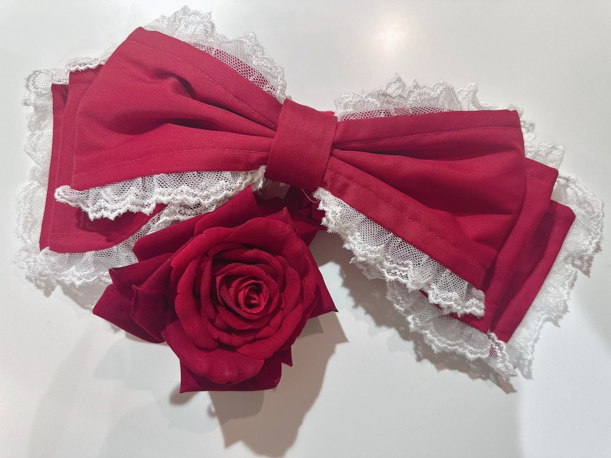 MetamorphoseEng's tweet photo. 🎀Recommended Item🎀
Lace Ribbon Bow Headdress
https://t.co/xhhg7qZpuz
colors: Red, Antique White, Black/Black
You can make the bow in a shape you like with the inside wire💗
#headbow #lolitabow
#metamorphose #mtdf #Lolitafashion https://t.co/ll1Z4rPj38
