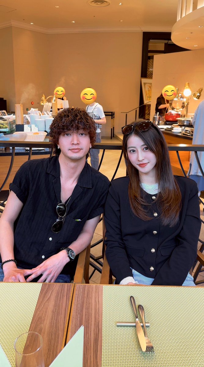 【ご報告】

私ごとですが、以前よりお付き合いしていた方と入籍しました。

これからもあたたかく見守っていただけたら嬉しいです。

今後ともどうぞよろしくお願いいたします。