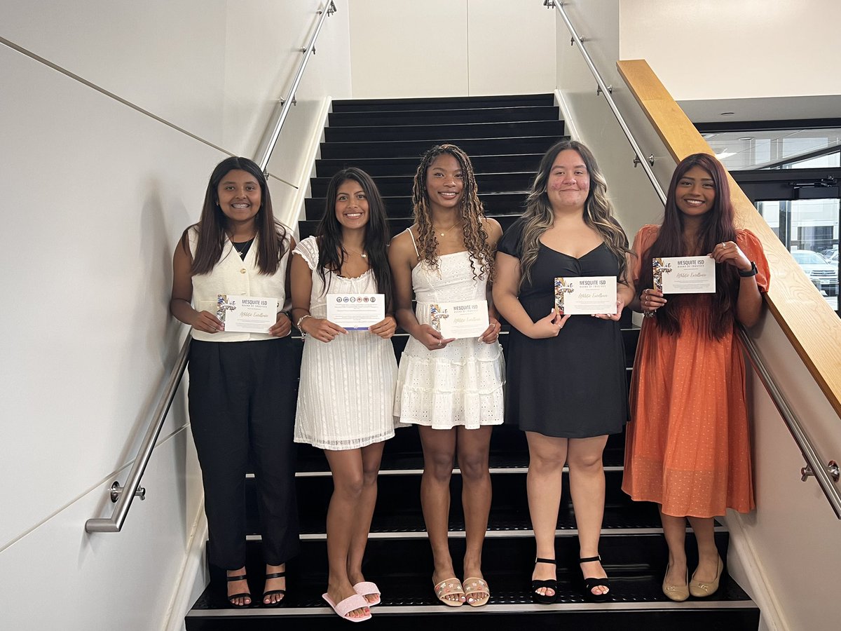 Horn Girls Soccer tweet media