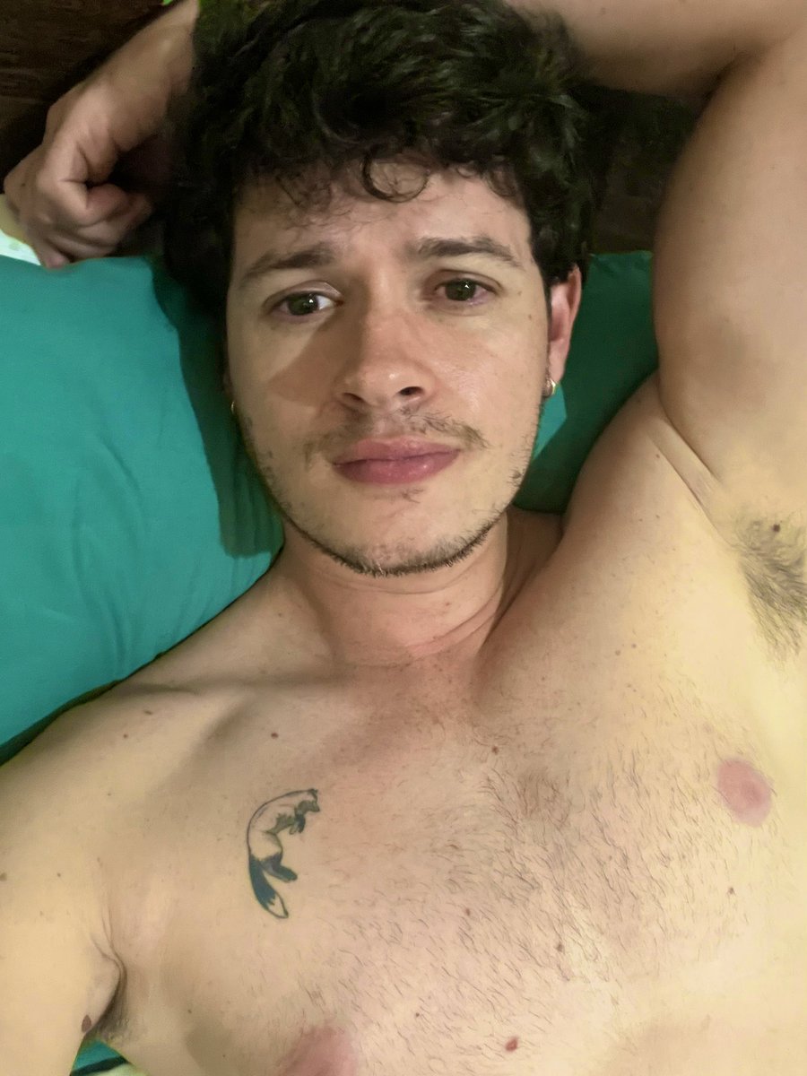 TheoAndx's tweet photo. Fui! Amanhã tem mais. Boa noite meu povo do X 😴 https://t.co/lOM9nvIczZ