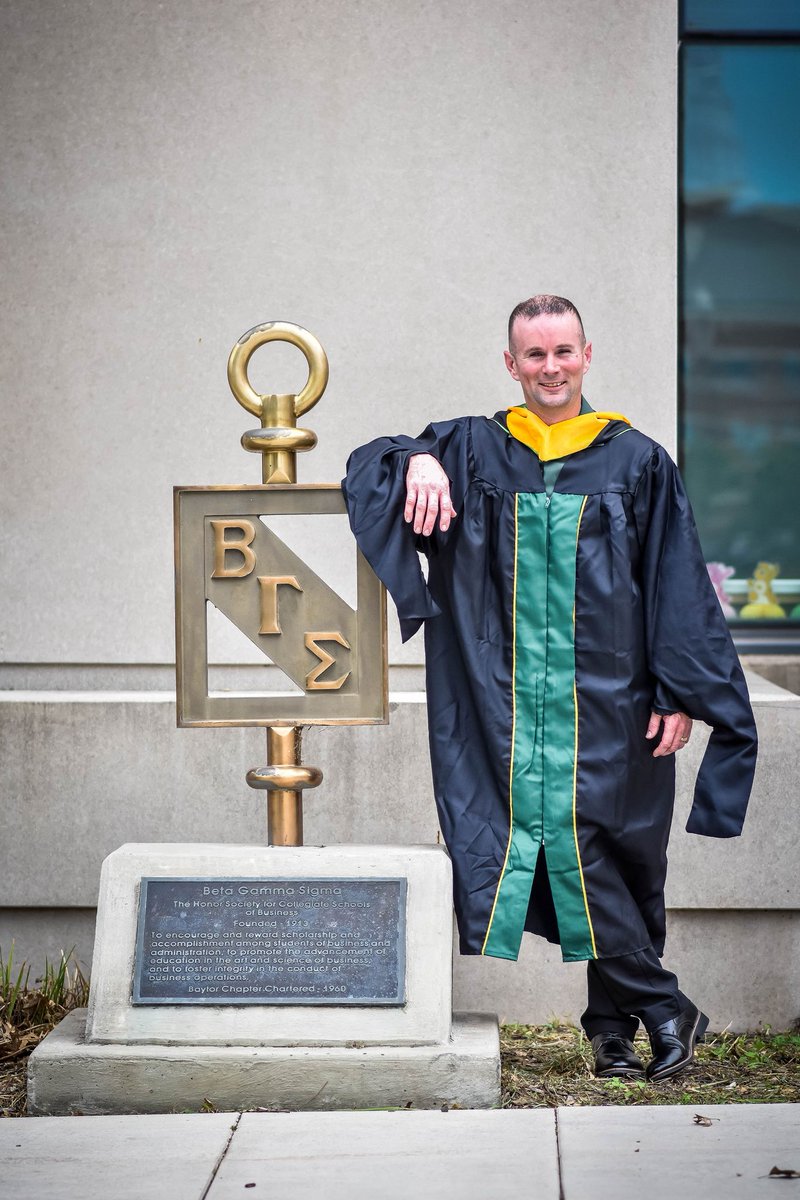 Baylor_MBA's tweet image. We're going to miss our 2025 graduates, but we can't wait to see the incredible impact they’ll make in the world! #BaylorMBA