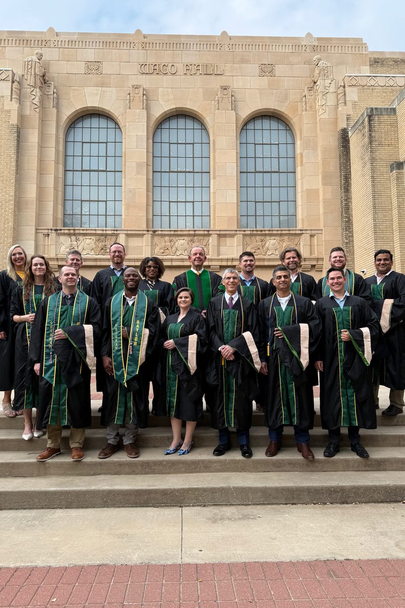 Baylor_MBA's tweet image. We're going to miss our 2025 graduates, but we can't wait to see the incredible impact they’ll make in the world! #BaylorMBA