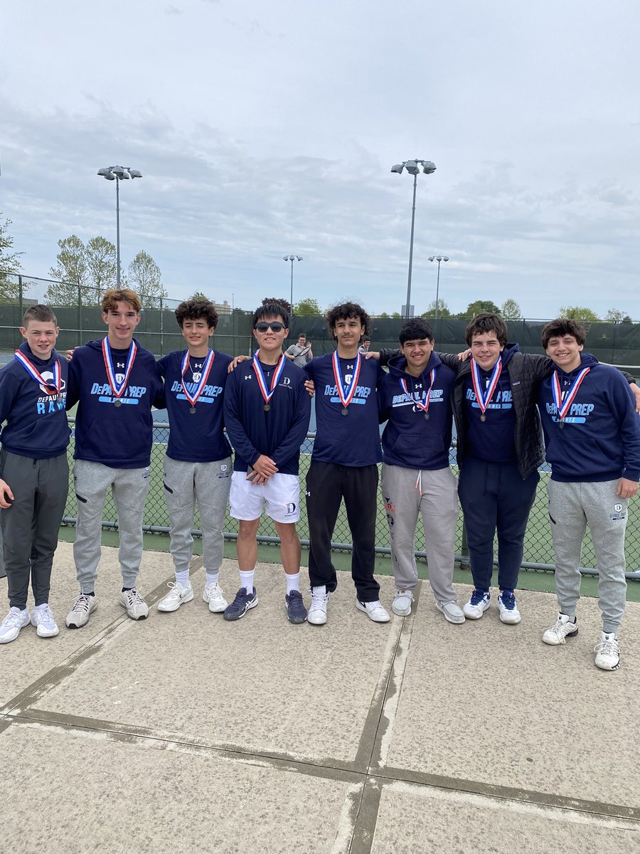 Congratulations to our F/S team for their 2nd place team finish in the CCL Tournament today! So proud of these guys for all their hard work this season 🙌🎾