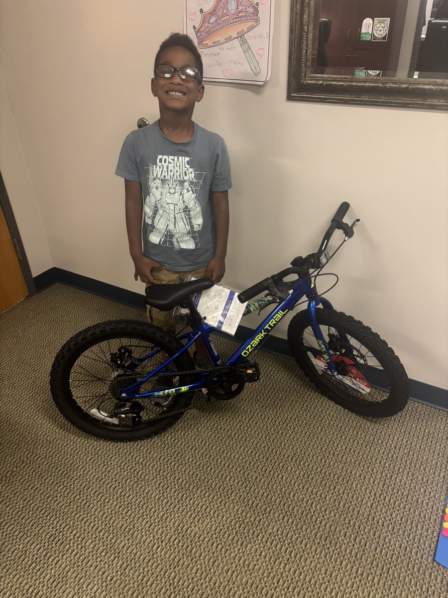 WhitneyProwell's tweet image. One of our lucky Kindergarten Stars was surprised this morning with a brand new bike—thanks to our positive office referral drawing! ⭐️ We hold smaller drawings throughout the year, but love ending on a big, exciting note! #WeAreStars #PositiveReferrals #FinishStrong
