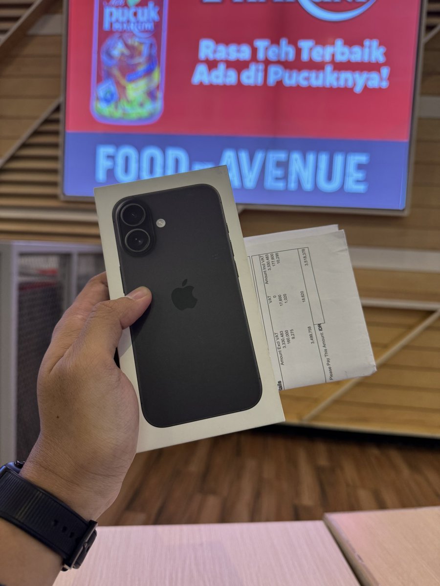 randomshtguy's tweet photo. #WTS iPhone 16 128GB Beacukai
BNIB (Segel/New)
Fullset original

14jt nett 

Lokasi Tambun Selatan/Kemang/SCBD Jaksel https://t.co/6UGkglATC0