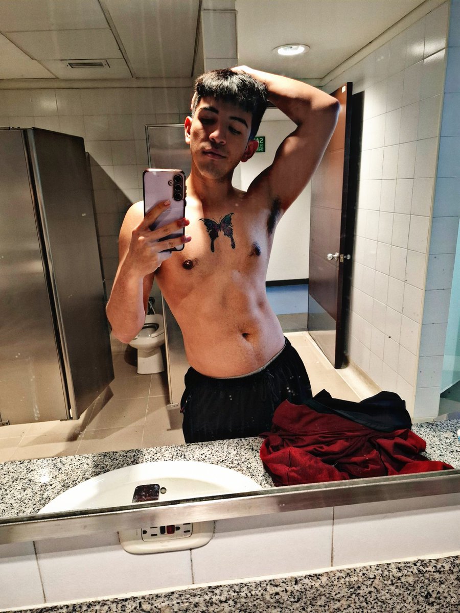 Ian_Asmodeo tweet media