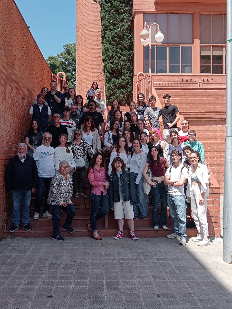 Biochemistry & Molecular Biomedicine UB (@bqbiomedmolub) on Twitter photo 📌 Dia per a les famílies dels 🧪🧬🎓#BojosxBioquímica🔬🧫 al dpt <a href="/BQBiomedMolUB/">Biochemistry & Molecular Biomedicine UB</a> <a href="/BiologiaUB/">Facultat de Biologia UB</a>
<a href="/FCLP_Fundacio/">Fundació Catalunya La Pedrera</a>
instagram.com/p/DJ2DdSkIUE3/… 📌 Dia per a les famílies dels 🧪🧬🎓#BojosxBioquímica🔬🧫 al dpt <a href="/BQBiomedMolUB/">Biochemistry & Molecular Biomedicine UB</a> <a href="/BiologiaUB/">Facultat de Biologia UB</a>
<a href="/FCLP_Fundacio/">Fundació Catalunya La Pedrera</a>
instagram.com/p/DJ2DdSkIUE3/…