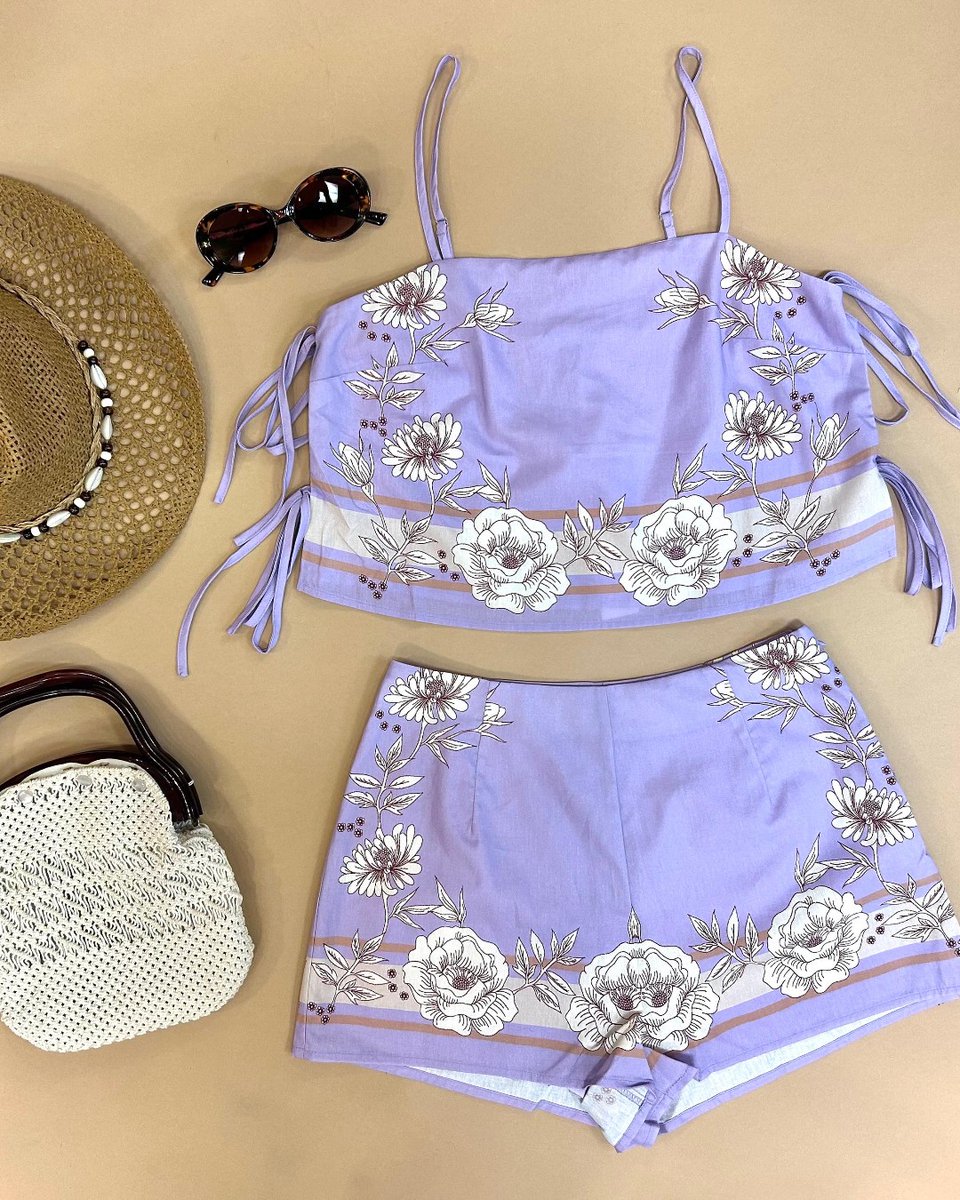 Fashion is temporary... funk is forever. 🪩 Funky Monkey has been a #MagazineStreet favorite since 1997, offering vintage, new, and costume finds with a sustainable twist. 💫

🛍️ Explore more one-of-a-kind shopping: bit.ly/4dpdsHS