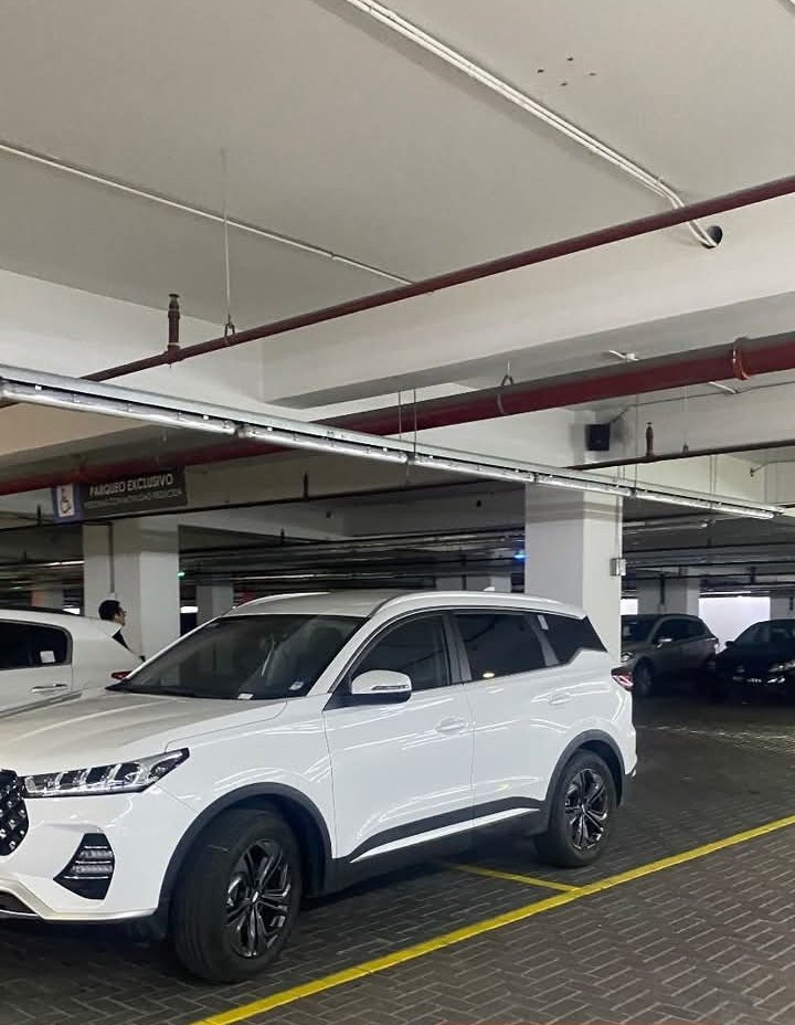 La inteligencia te persigue pero el dueño de este carro es más rápido.