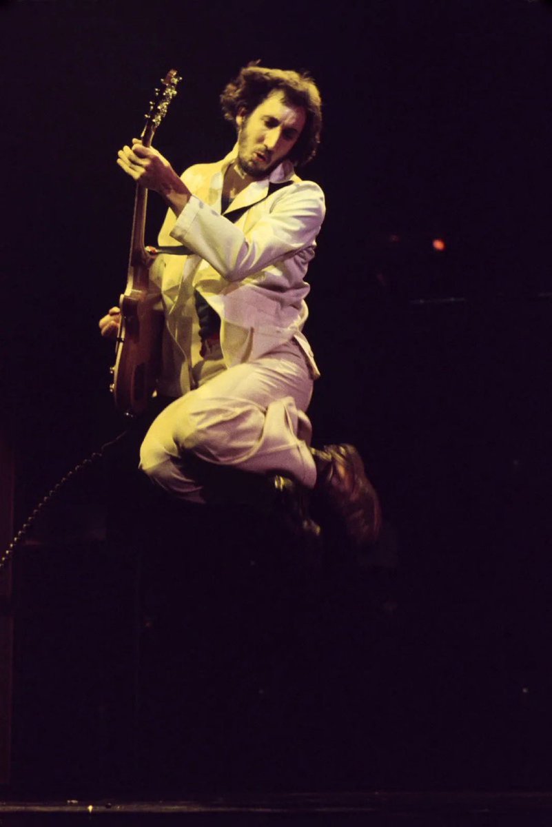 KatrinaCool's tweet photo. Happy 80th birthday to Pete Townshend! https://t.co/2JZB6Cs1qa