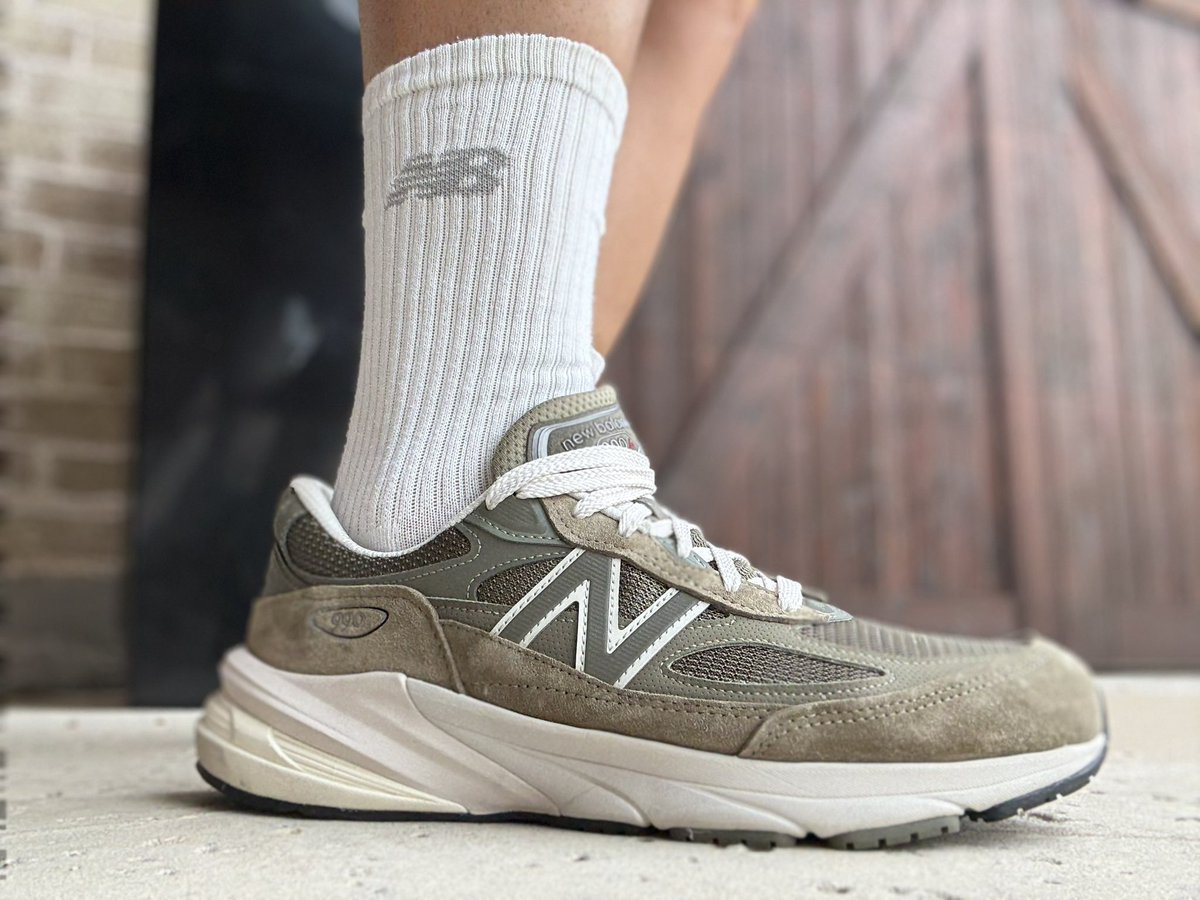 SonofSal ๐ฎ๐น (@thesonofsal) on Twitter photo Another NB 990v6 today. This time in 'camo'. <a href="/newbalance/">New Balance</a> #kotd #wearyoursneakers
#yoursneakersaredope Another NB 990v6 today. This time in 'camo'. <a href="/newbalance/">New Balance</a> #kotd #wearyoursneakers
#yoursneakersaredope