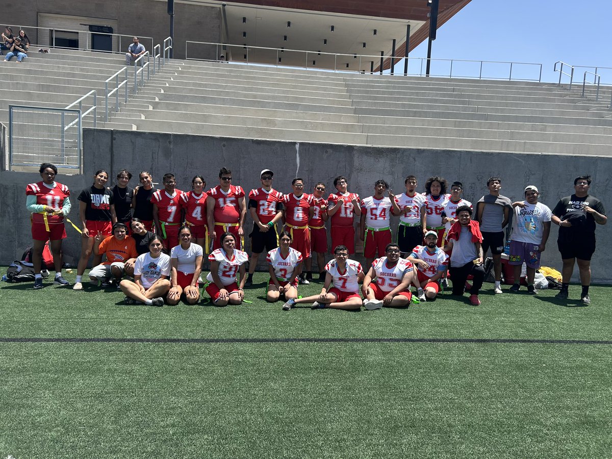 Lady Bulldogs (@ladybulldogs_s) on Twitter photo 🏈🫶🏼🏀 🏈🫶🏼🏀