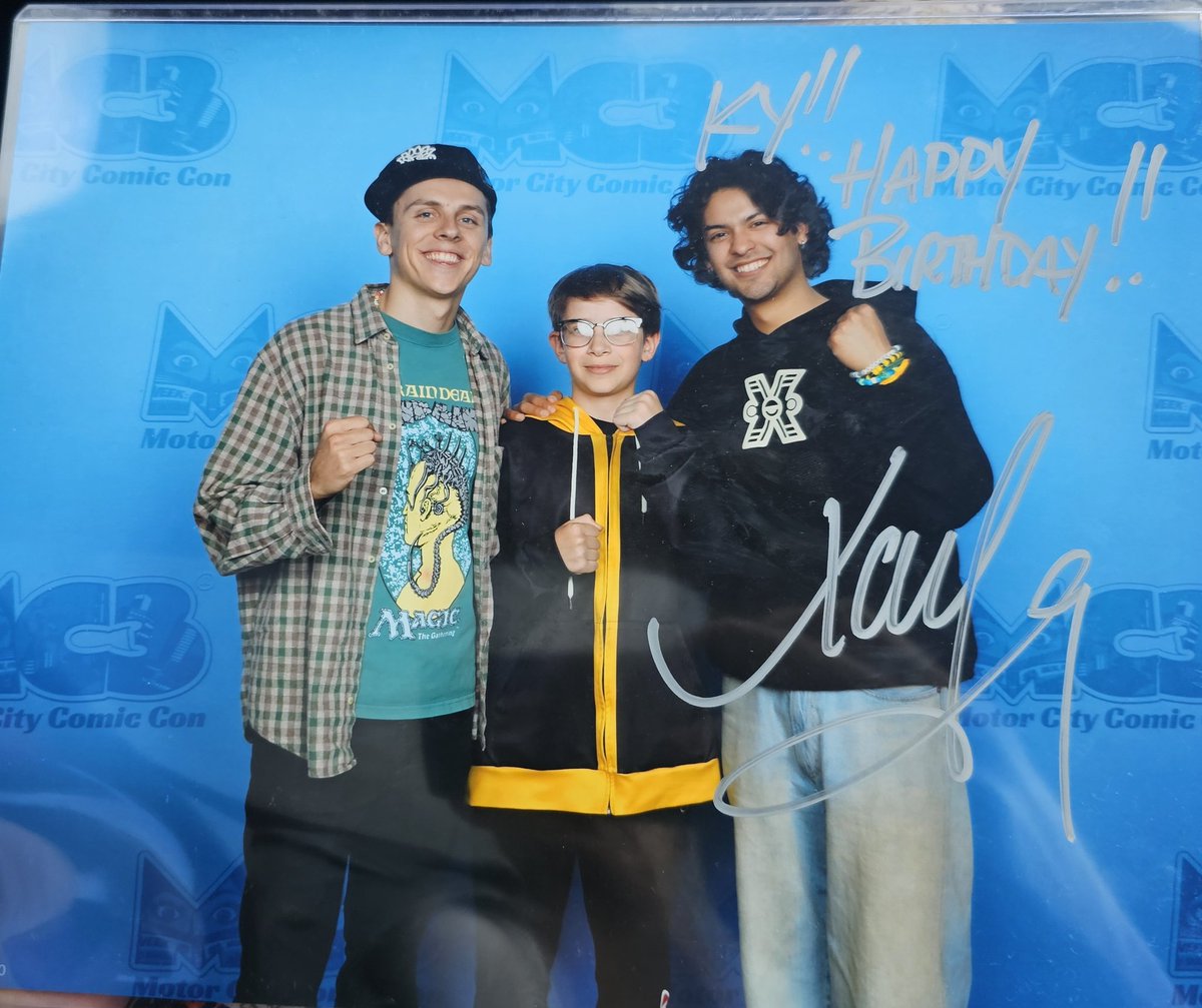 aprezzato's tweet photo. @Xolo_Mariduena Thanks for a great 12th birthday gift for my son. https://t.co/trMzNL8twK