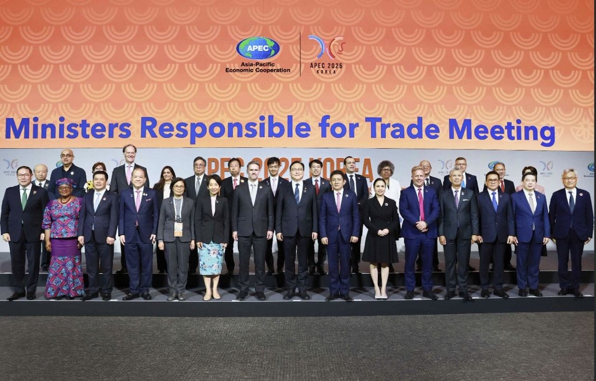 USTradeRep's tweet photo. Last week, Ambassador Jamieson Greer traveled to Jeju, Korea, for the @APEC Ministers Responsible for Trade meeting.

We appreciate Korea's warm hospitality and @MOTIEKoreaEng Trade Minister Cheong's capable leadership of the APEC meetings in Jeju.

While there, Ambassador Greer met with trading partners from across the Asia-Pacific, underscoring that the United States values cooperation in APEC to promote prosperity for the American people and the people of the region, and the role of APEC in restoring reciprocity and fairness in our trading relationships.