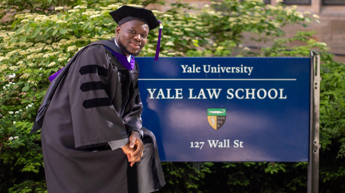 kofitagbor's tweet photo. The full-time cattle herdsboy who graduates from yale…
Congratulations Senior AGAAYA ADONGO, ESQ. @Agaaya_Adongo
#KofiTagbor
#ExclusiveWithKofiTagbor #EWKT https://t.co/0ibTelvBRV