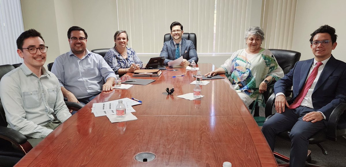 ConsulMexTuc's tweet photo. La Ventanilla de Orientación Educativa tiene como objetivo acercar oportunidades educativas a la comunidad mexicana 🇲🇽 en los condados Pima y Pinal.
Gracias al comité local de #IMEBecas por su dedicación.
Conoce más:
https://t.co/d147gtXHXx
#VOE #EducaciónSinFronteras https://t.co/KsRd5TxjcF