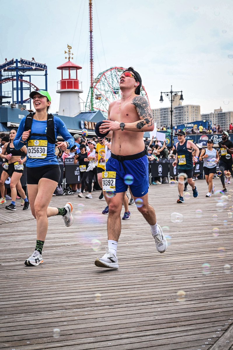 Franciii500's tweet photo. Stoked to have earned a new Personal Best for the half this Saturday running the @nyrr #RBCBrooklynHalf for @CSARunsAs1. #StrongSmilesForMiles #T1D #MedalMonday https://t.co/zXWgj7cBs7