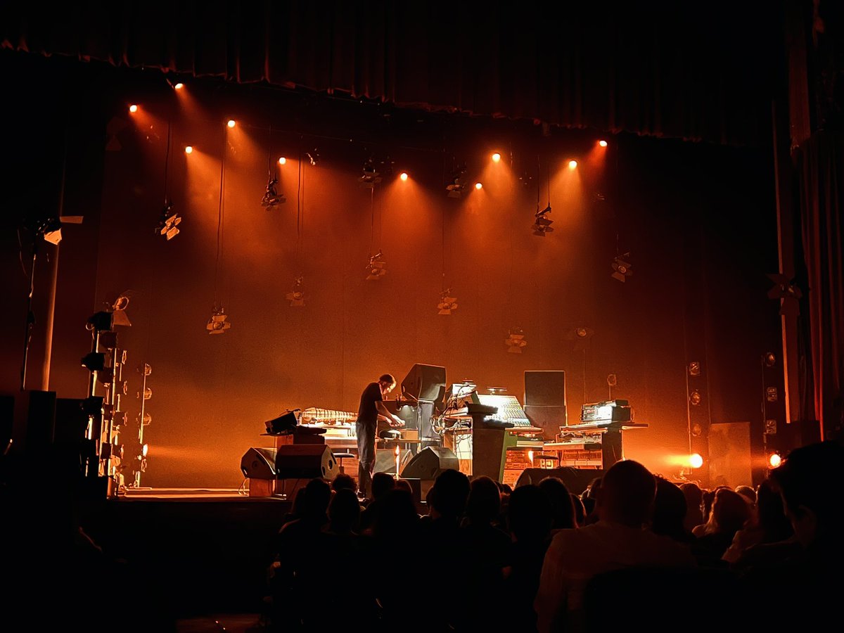 Nils Frahm ~ Los Angeles, CA
The United Theater On Broadway 
5.18.25

#NilsFrahm