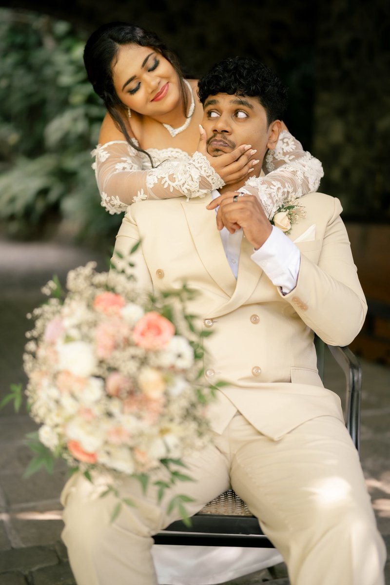 ThiranjaJ's tweet photo. Hiiiii Tini got engaged!!!! 😂❤️ #gotengaged #engaged https://t.co/3e5WnPEMF6