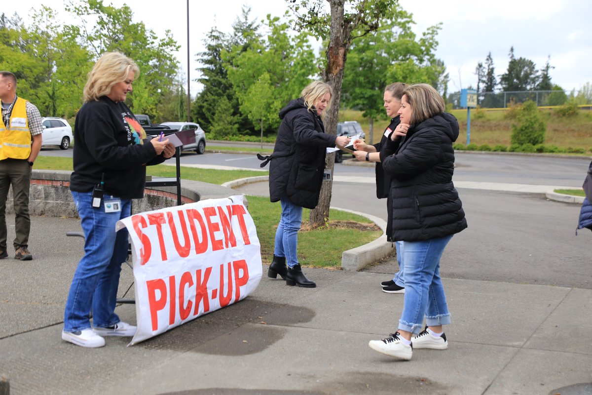 Mountain View Middle tweet media