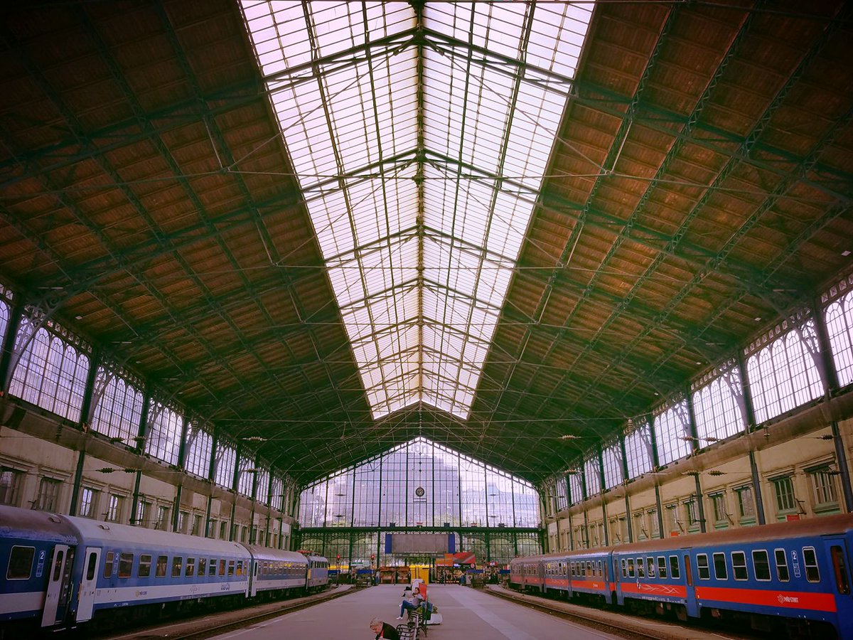 by semi-accident tonight found myself in Budapest's Nyugati train station. Not just the most beautiful station in Europe but one of the most beautiful buildings full stop.