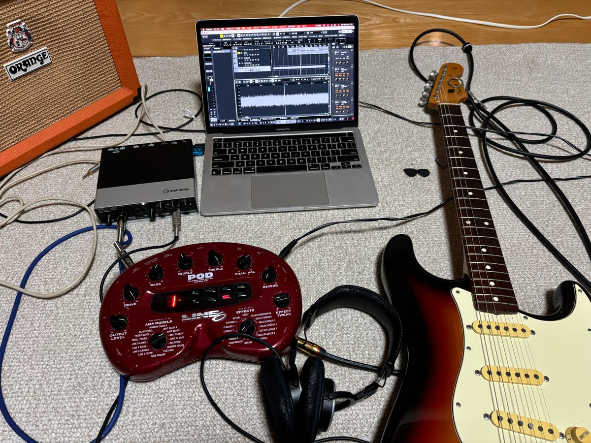 pitcher56_ofc's tweet image. Recording a new track today for all the pitcher56 fans out there!
Everything I’m using is like 20 years old — except the computer and audio interface — but hey, it still works 😁
#pitcher56